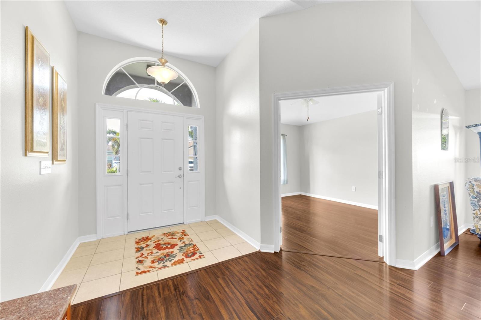 Foyer/Office