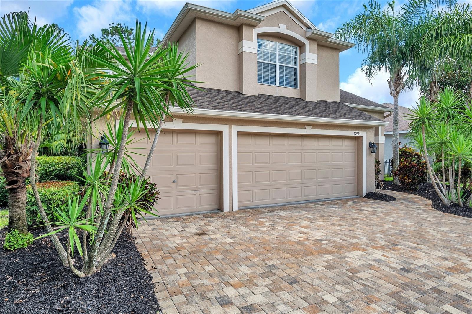 5 beds, 4 baths, 3 car garage
