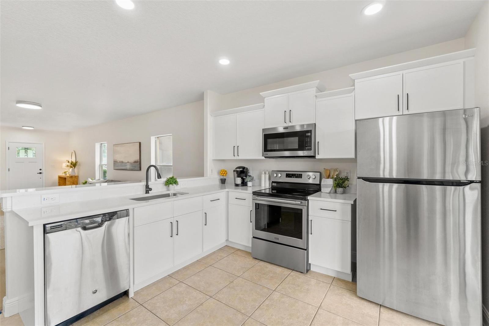 Quartz Countertop Kitchen
