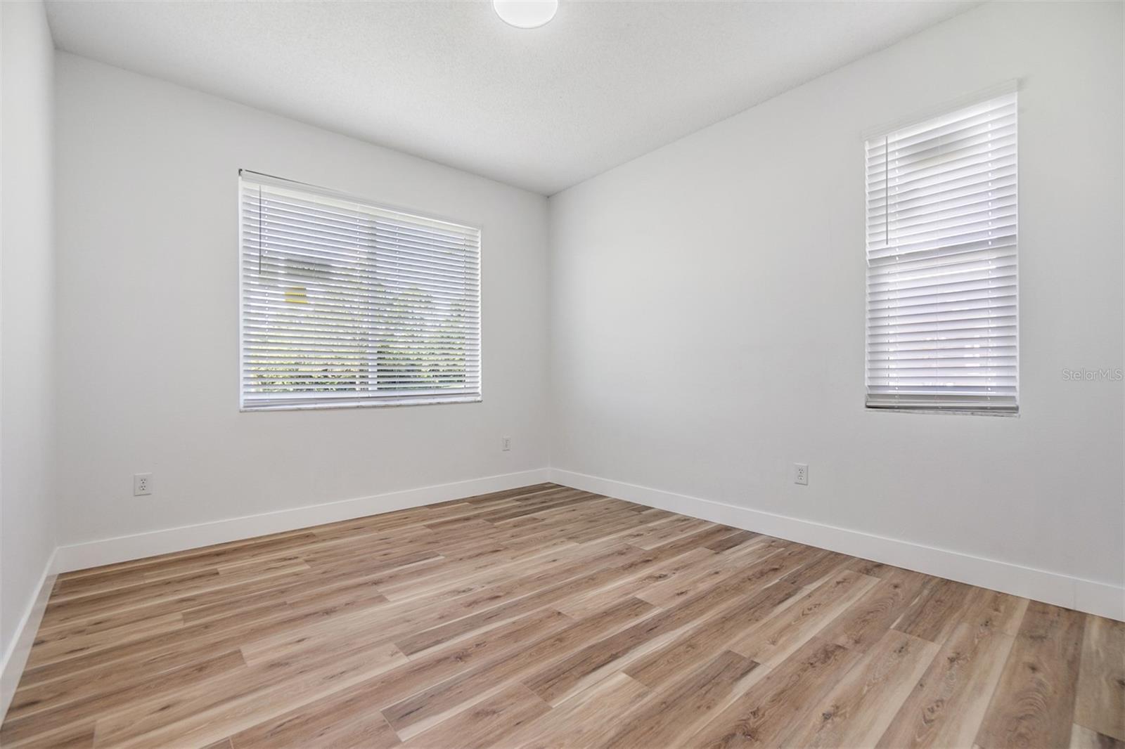 Guest bedroom 1