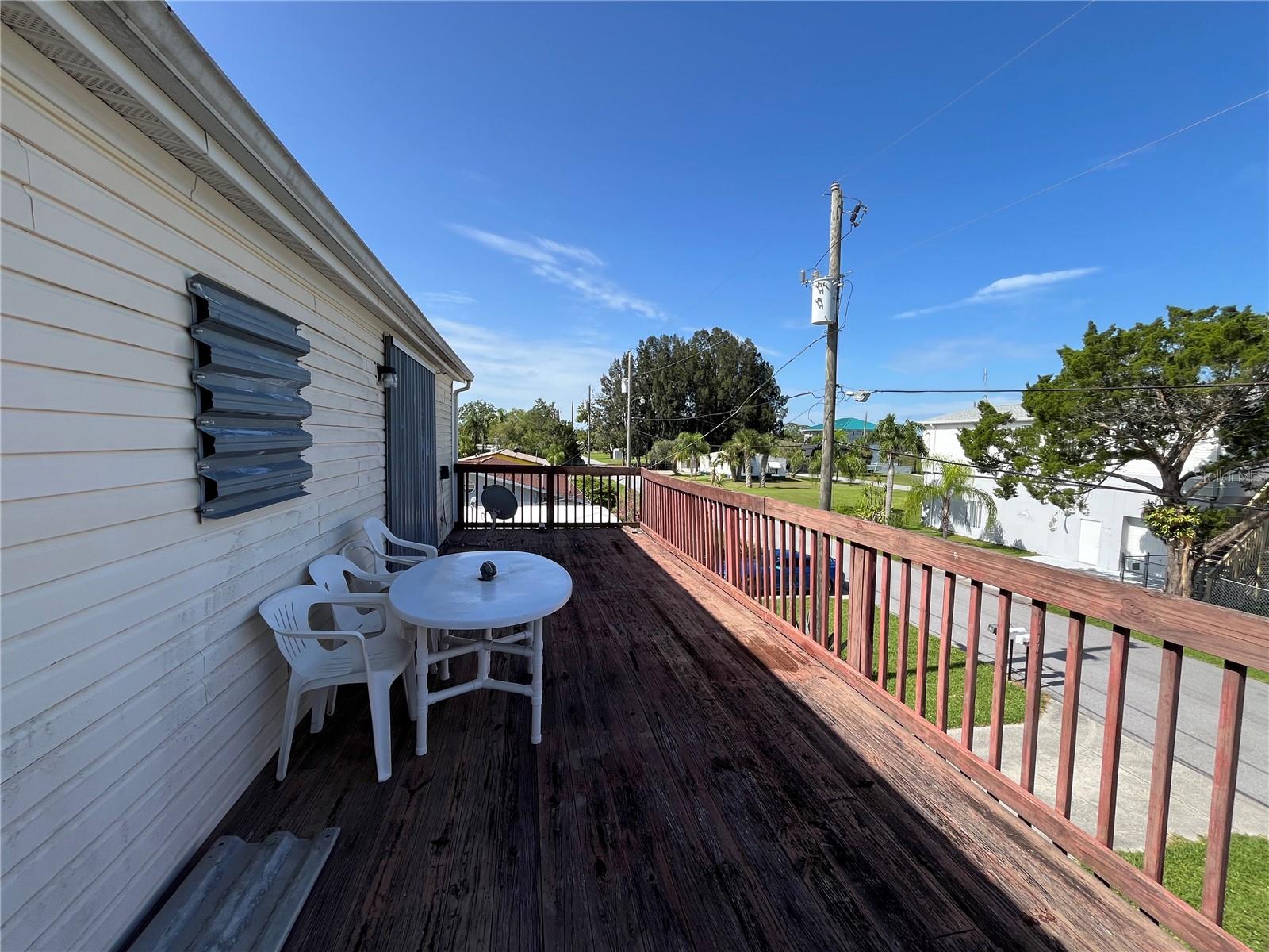 Front deck