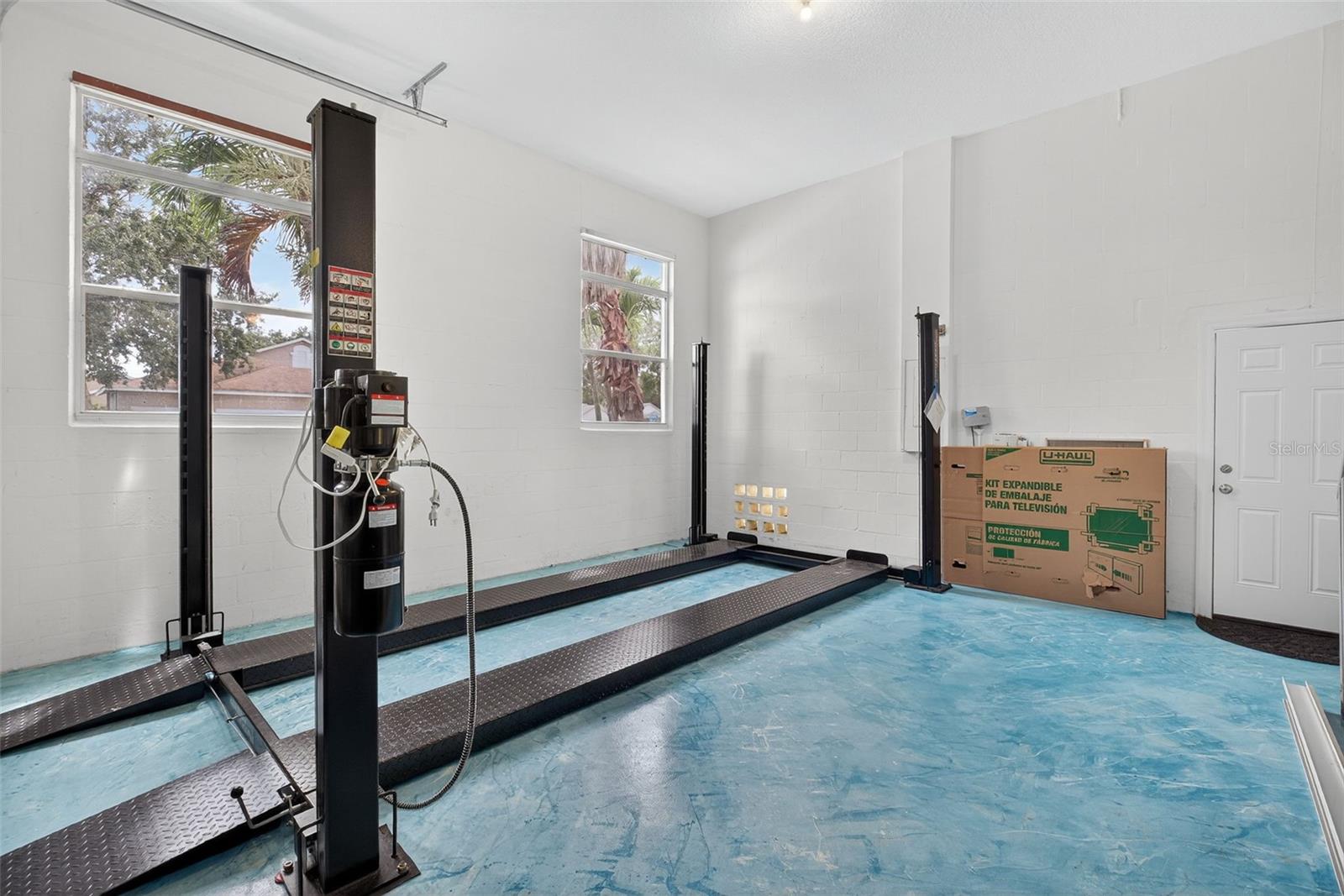 Garage with car lift
