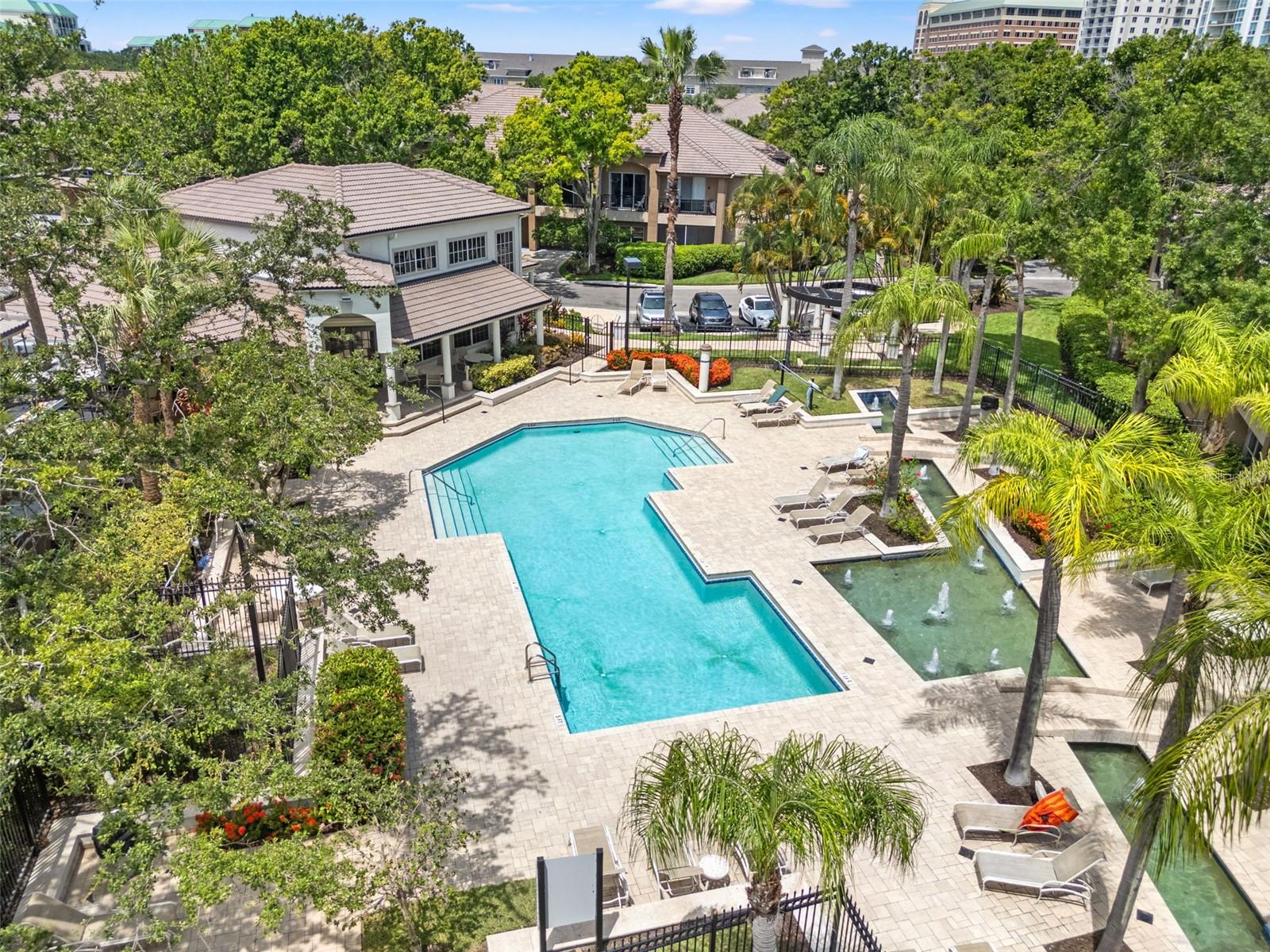 Island Walk Pool