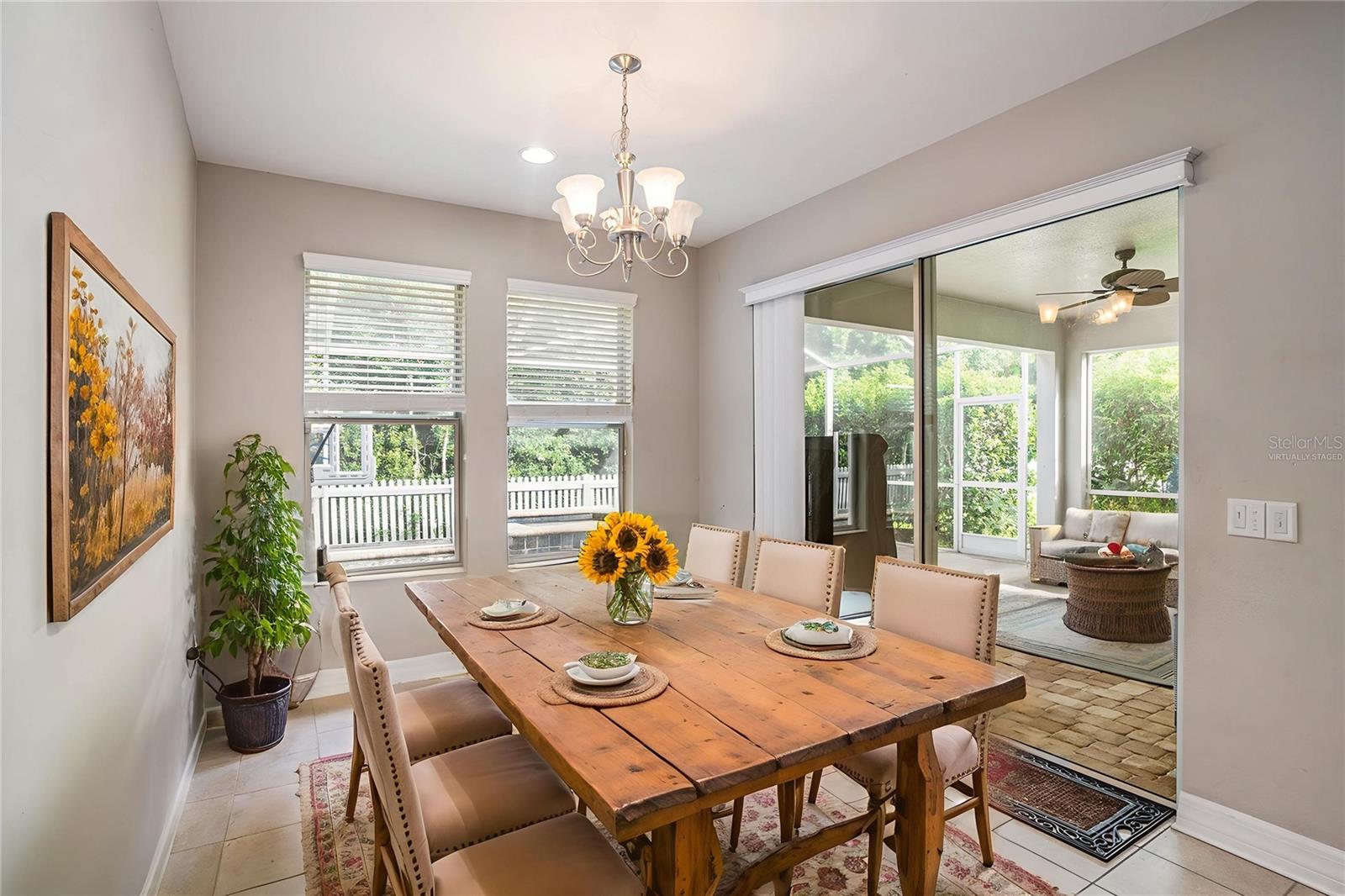 Virtually Staged sit in kitchen