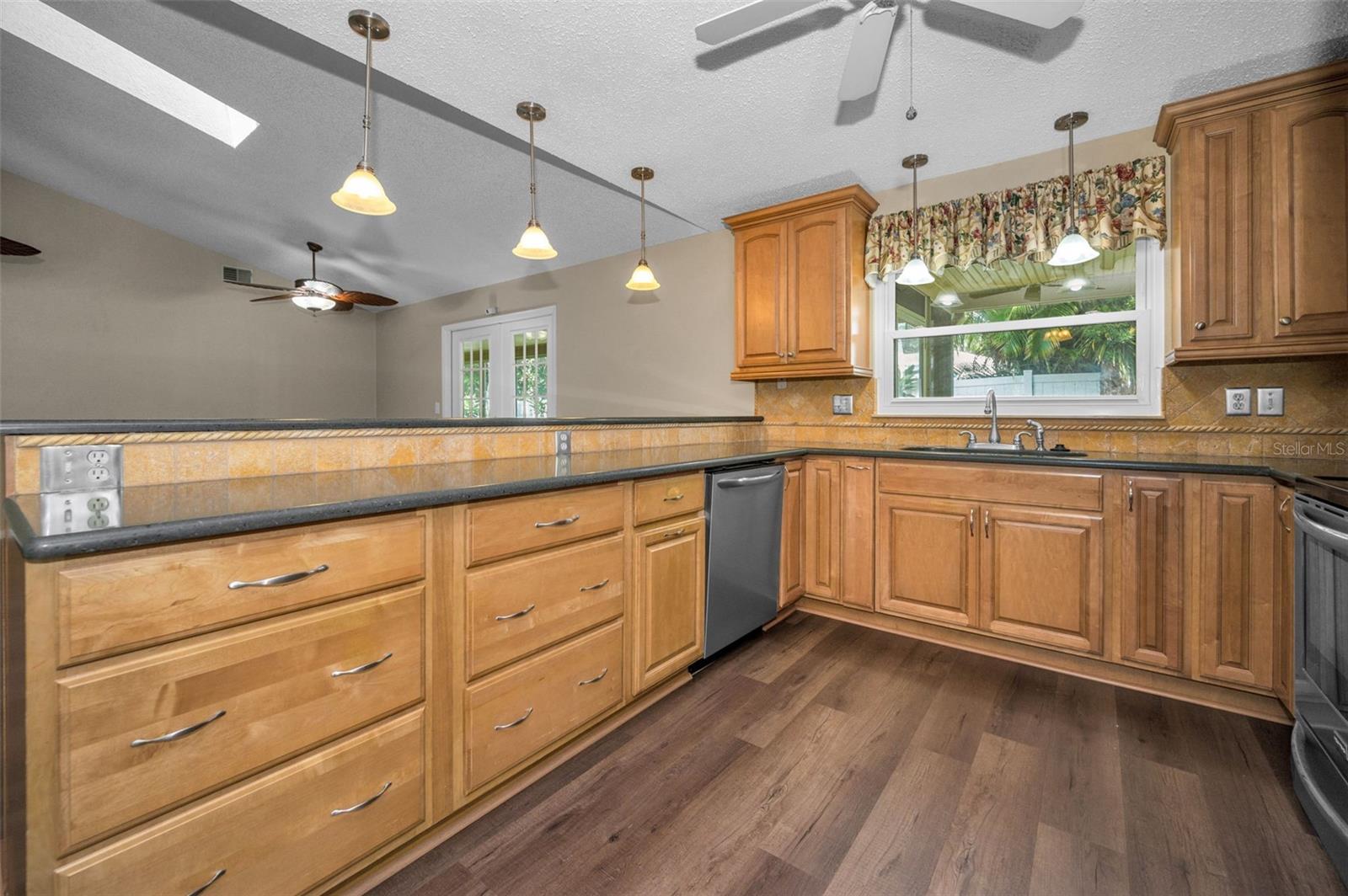 Plenty of cabinet space!