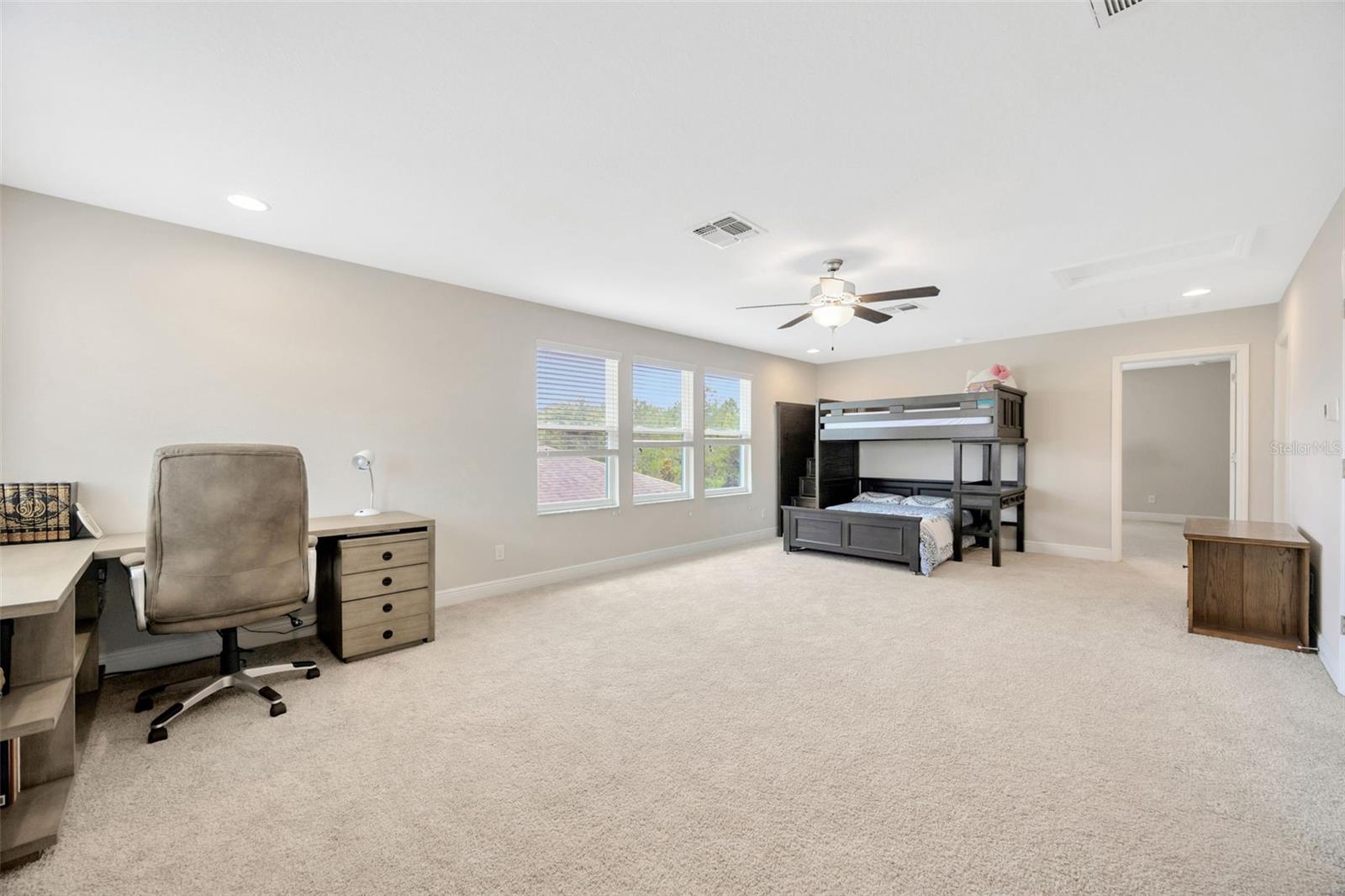 Loft/ bonus room (upstairs)