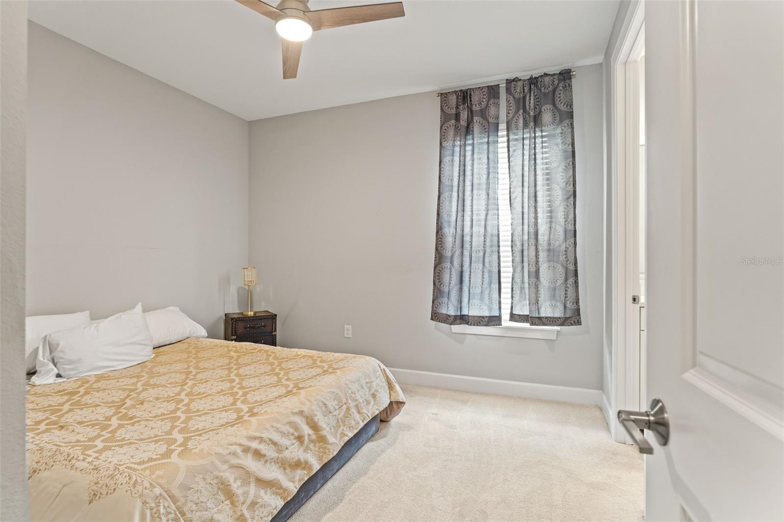 Cozy Guest Room
