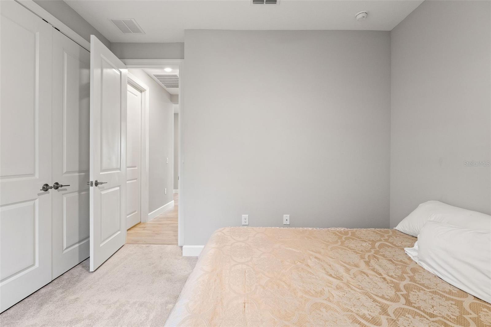 Cozy Guest Room