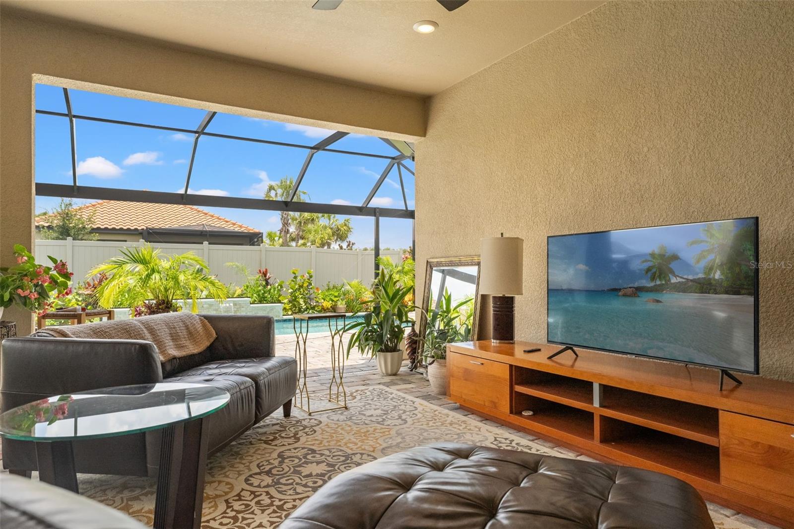 Large Covered Lanai - Perfect to Relax or Entertain