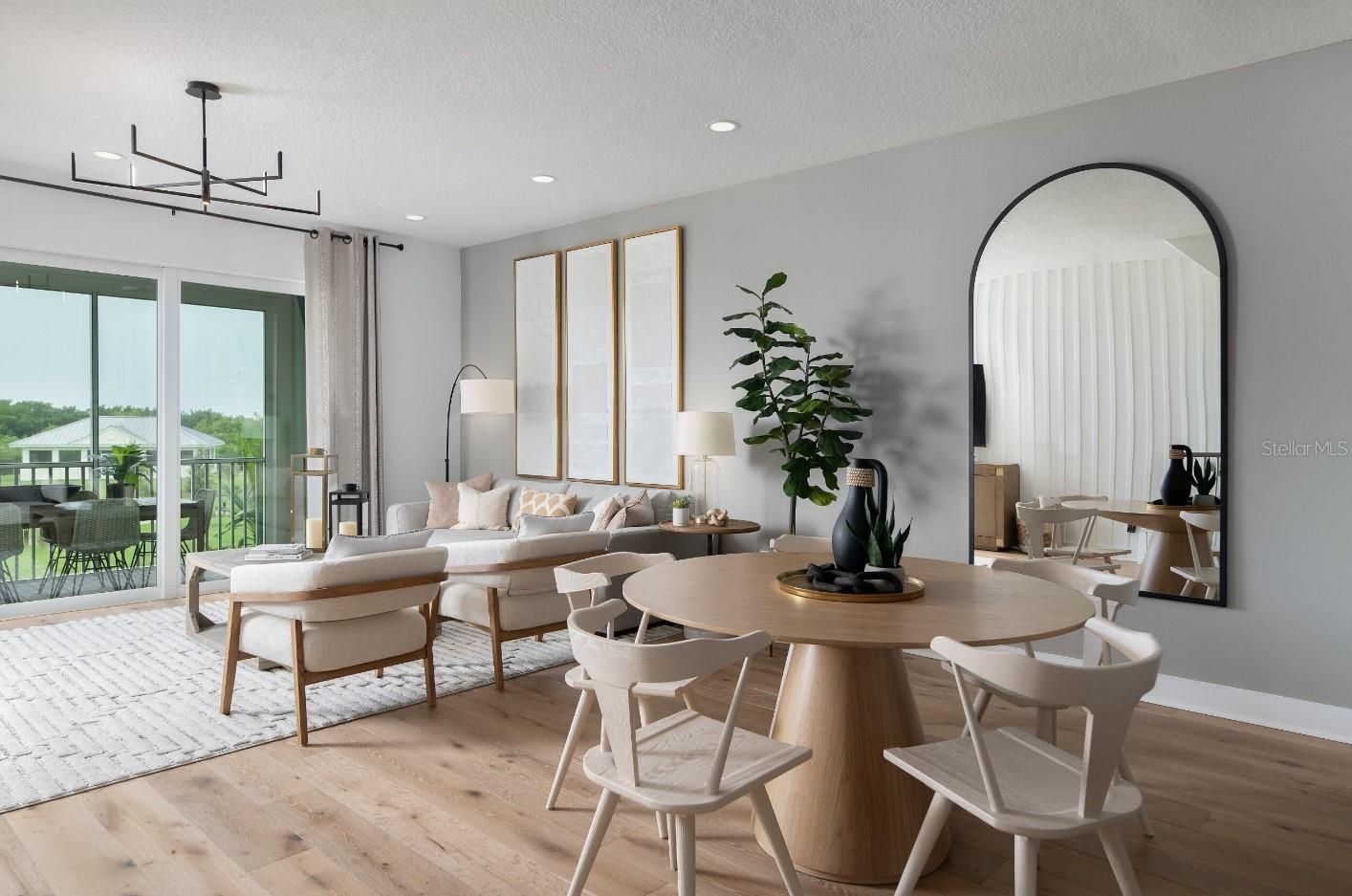 DINNING ROOM