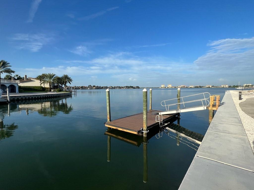 Dock
