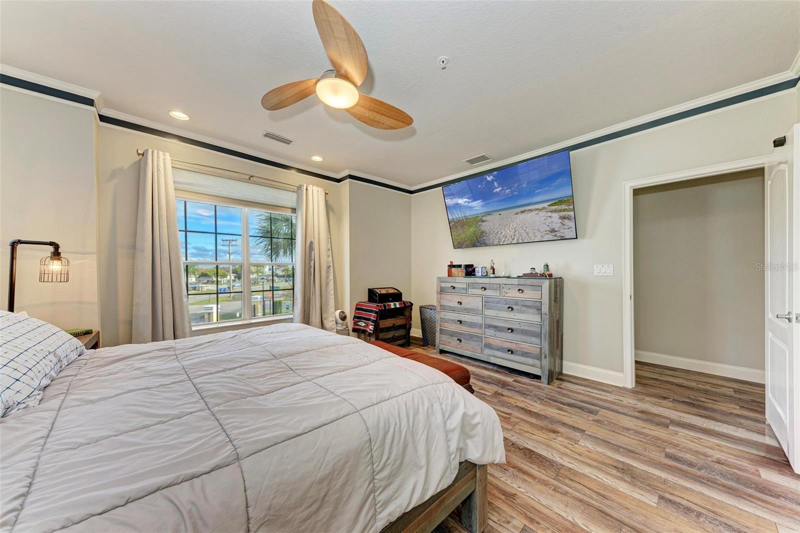 Primary suite