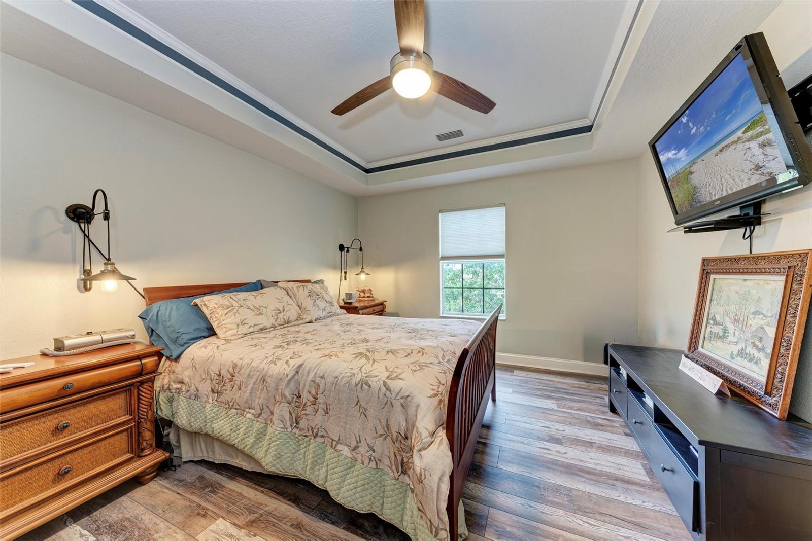 Guest bedroom