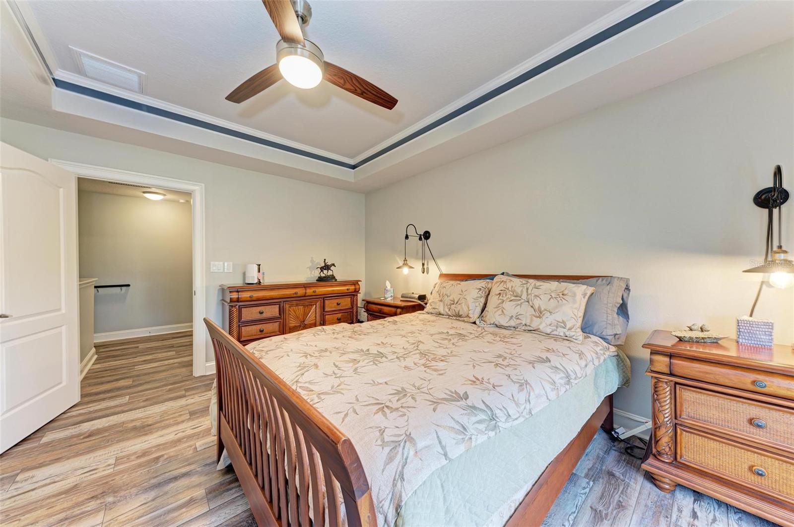 Guest bedroom