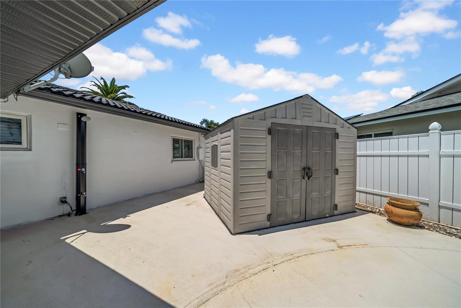 Rear + Shed + Shower