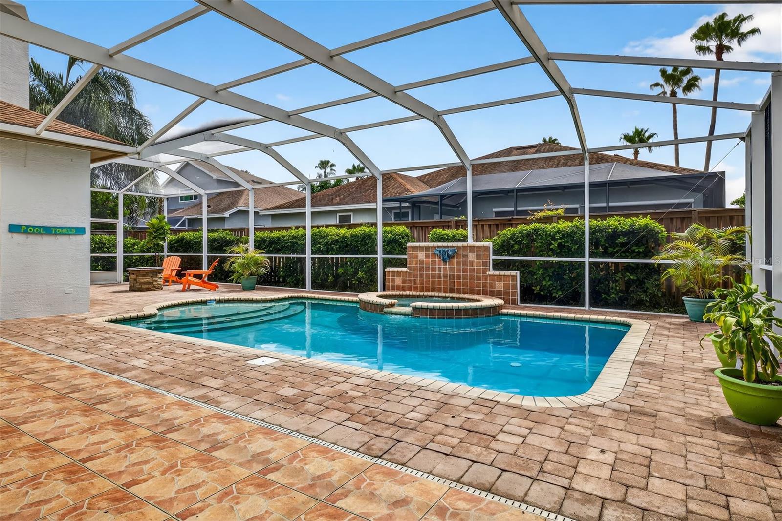 Spacious screened pool lanai