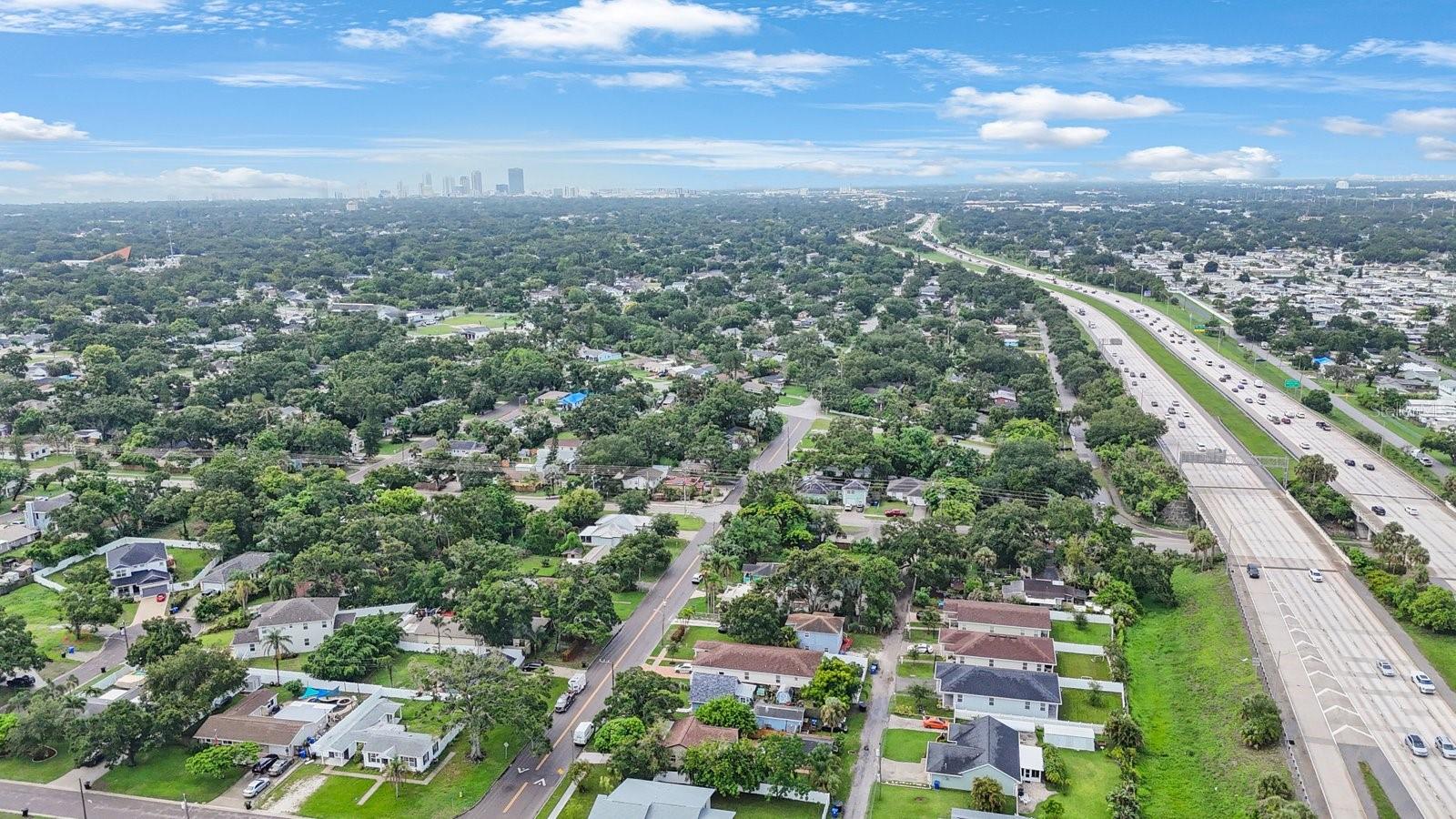 Less than 10 minutes drive to downtown St Pete