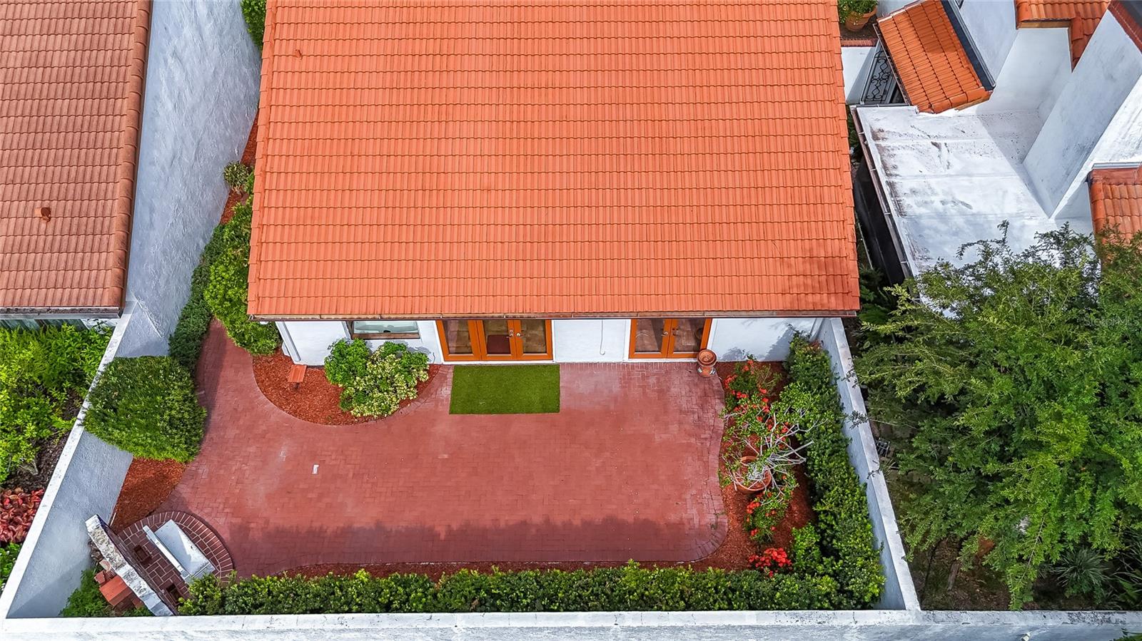 brick pavers in rear courtyard