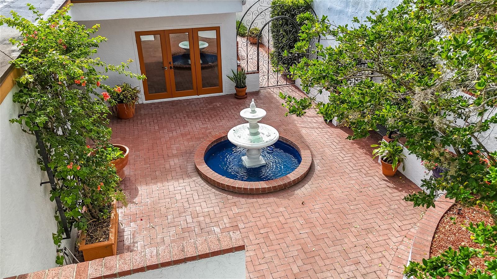 areal of courtyard