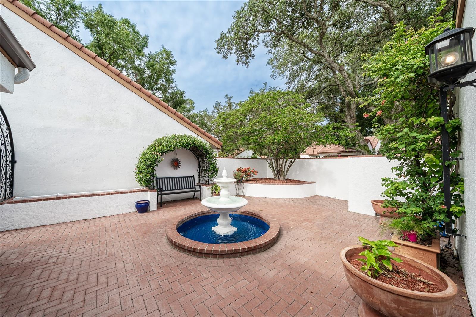 front courtyard with fountain