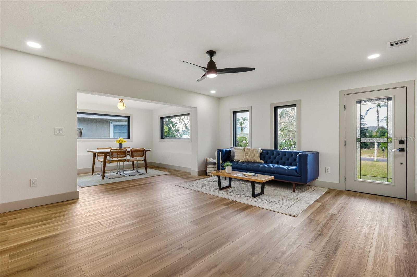 Living room & dining room