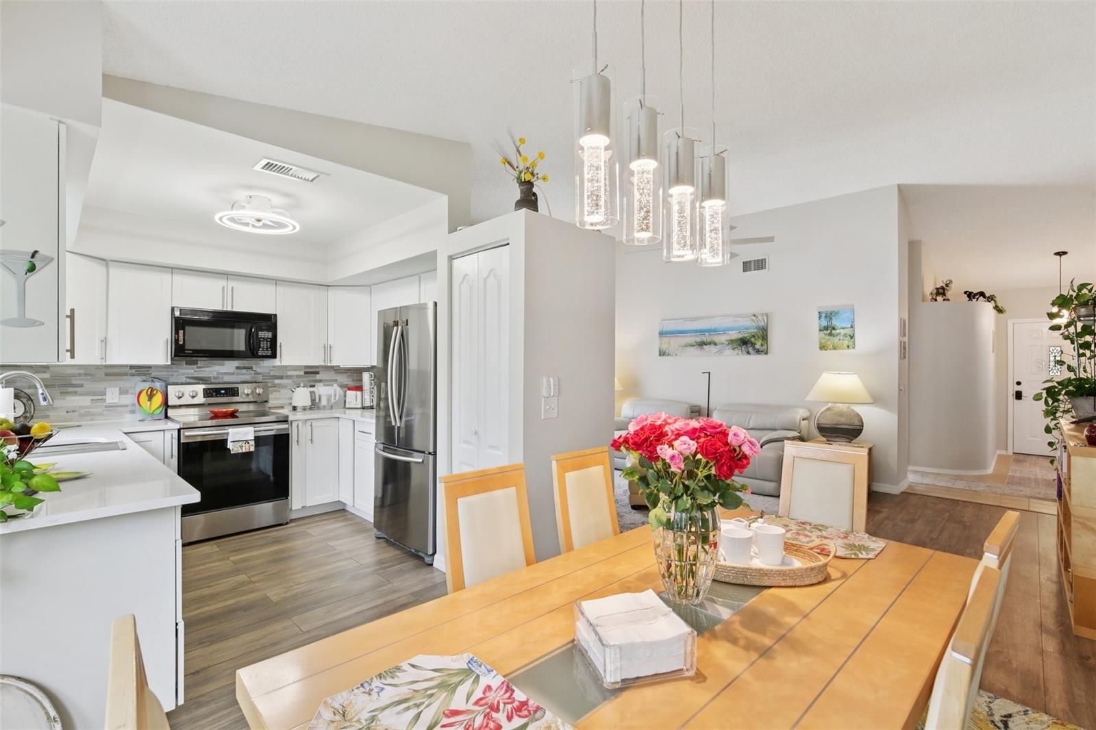 Dining room.