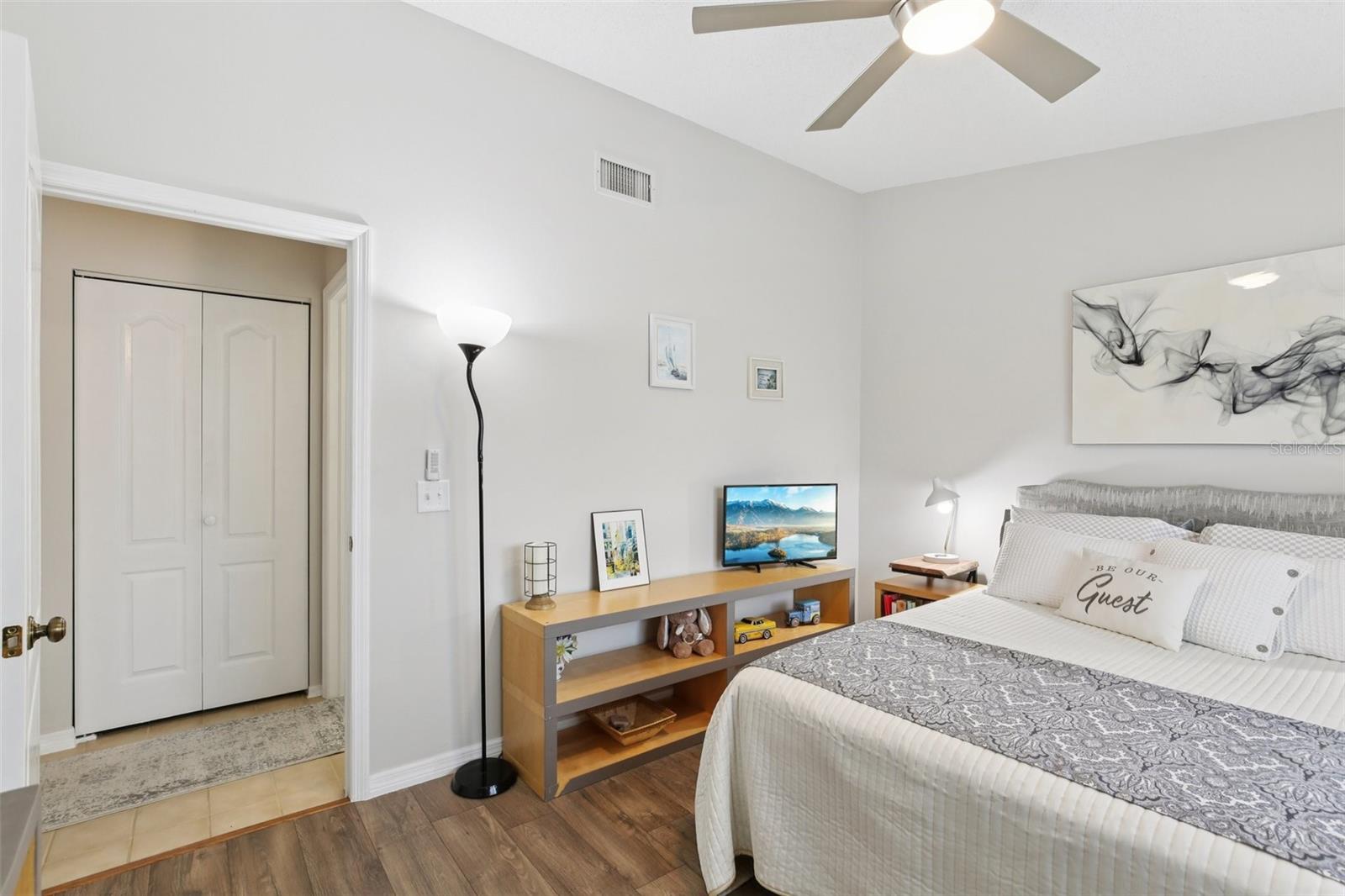 Guest bedroom