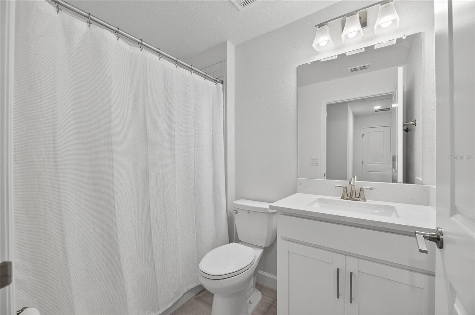 2nd Full Bathroom