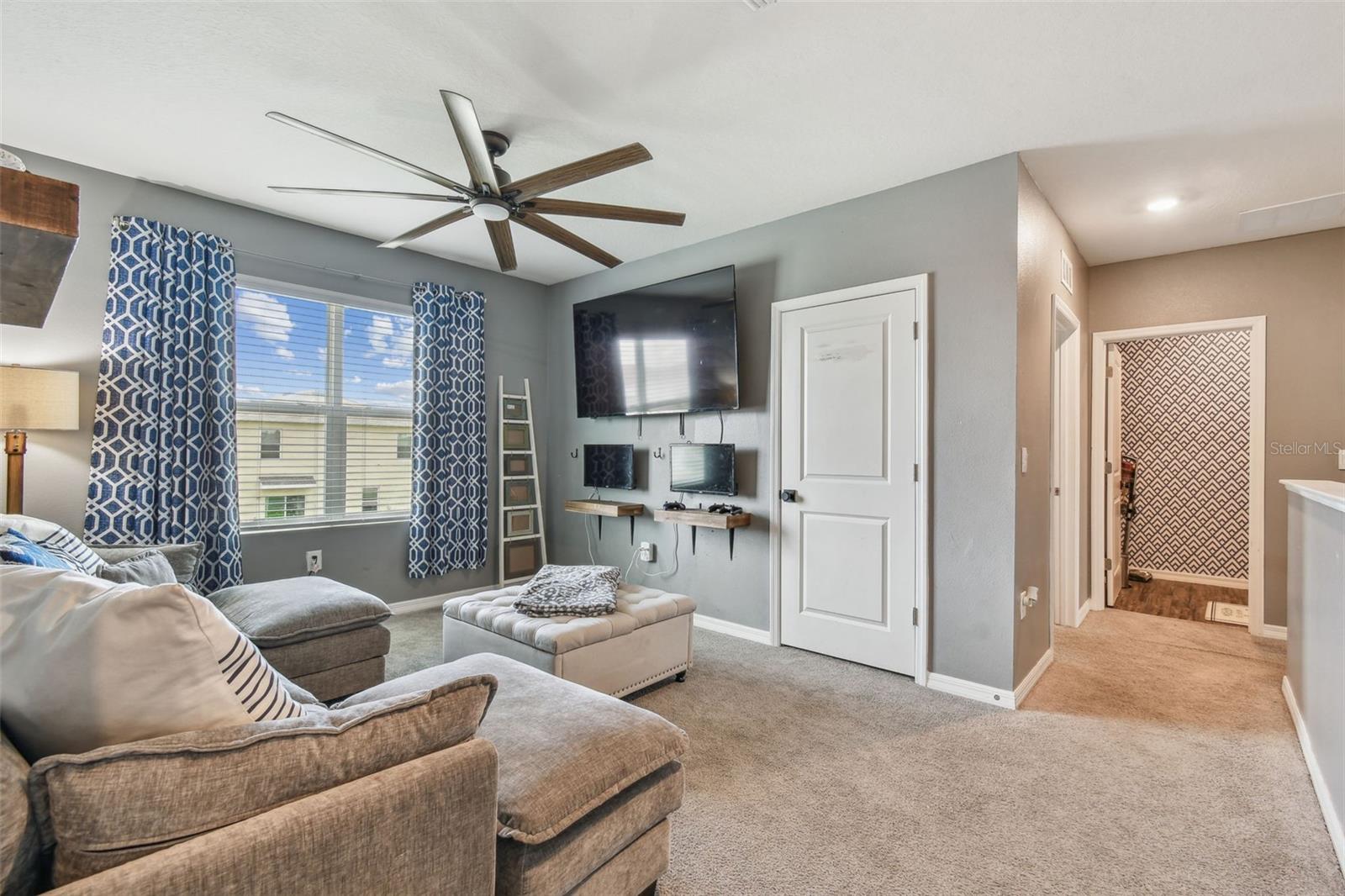 Second floor loft