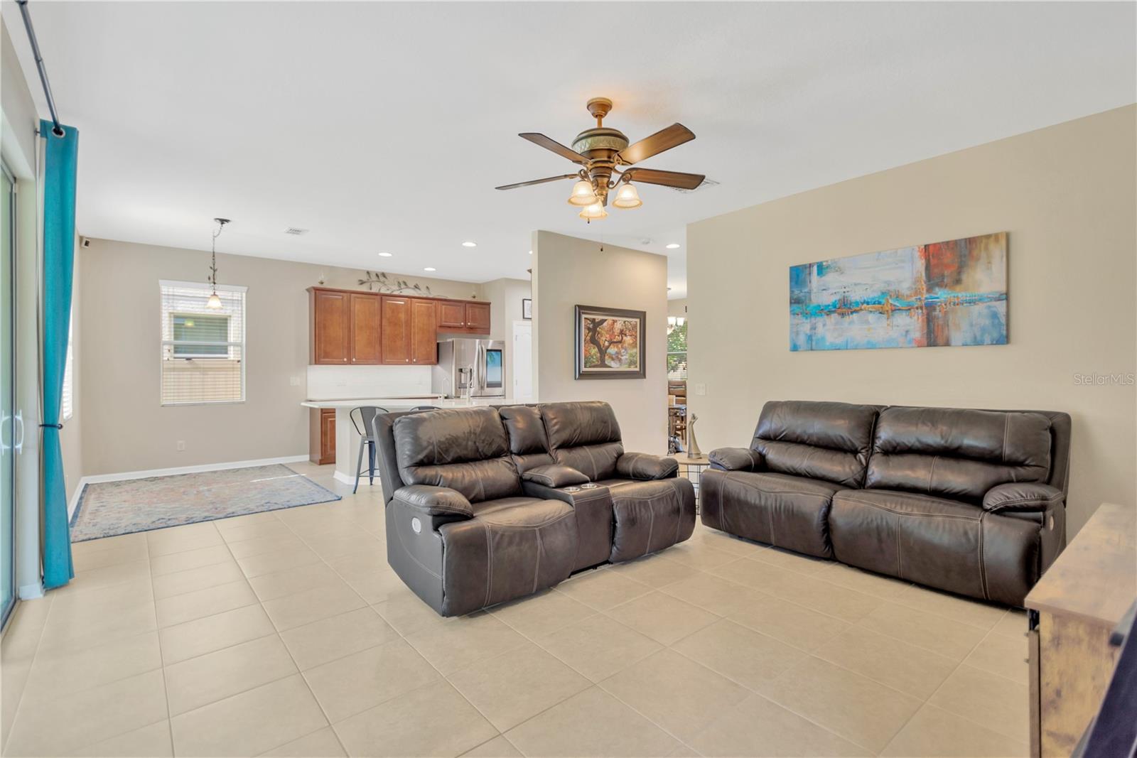 Great room. Clean and bright tile, no built-ins.