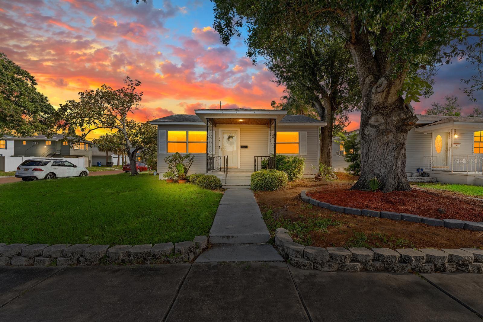 Welcome Home!4063 2nd Ave S. centrally located in St. Petersburg