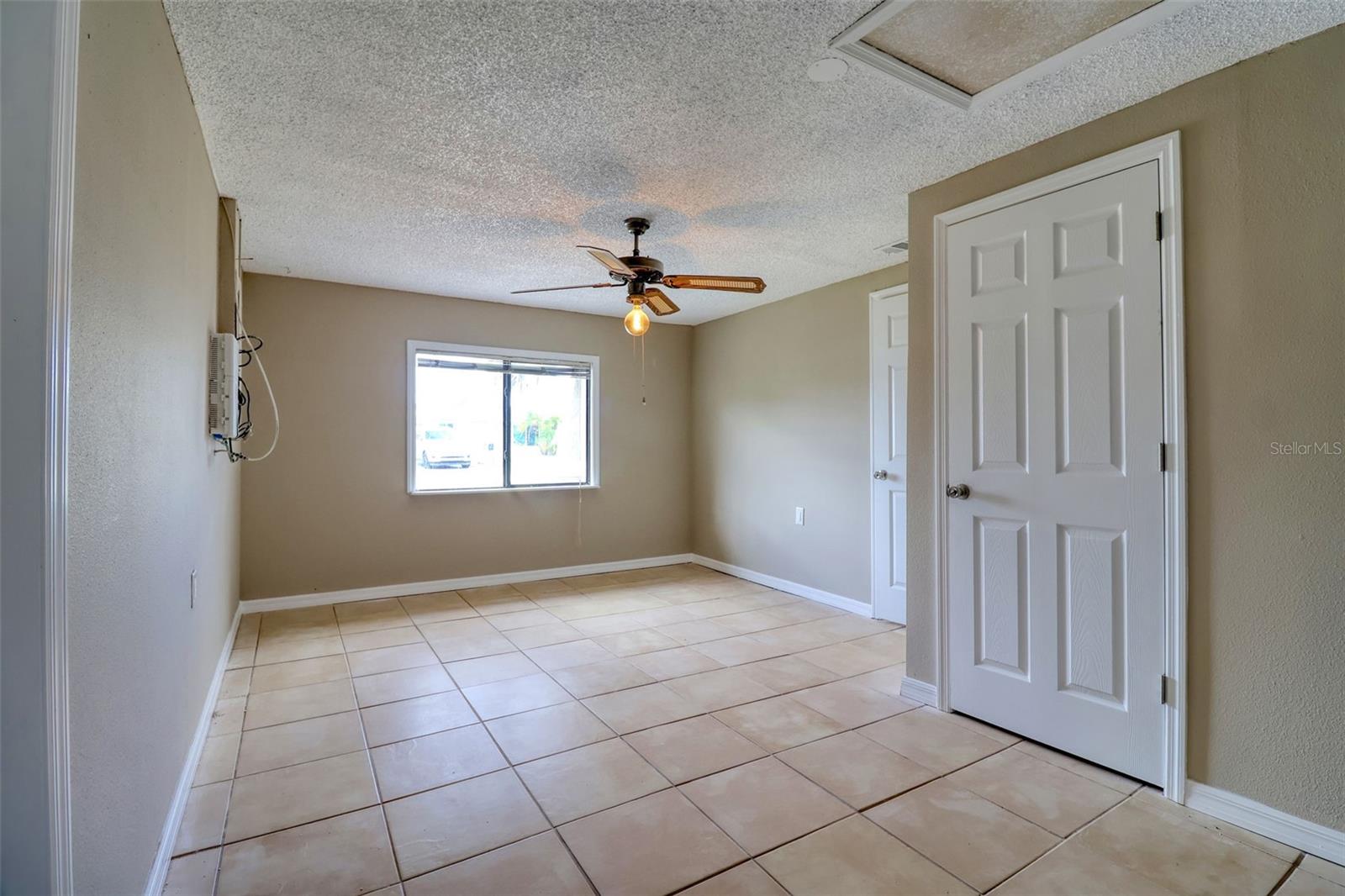 Office/bedroom 3