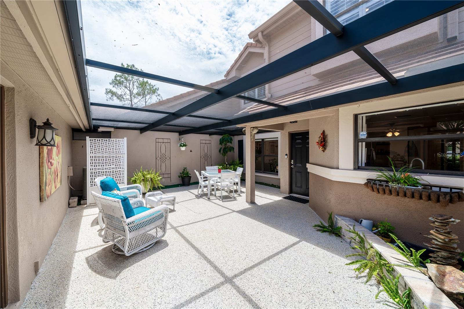 screened courtyard
