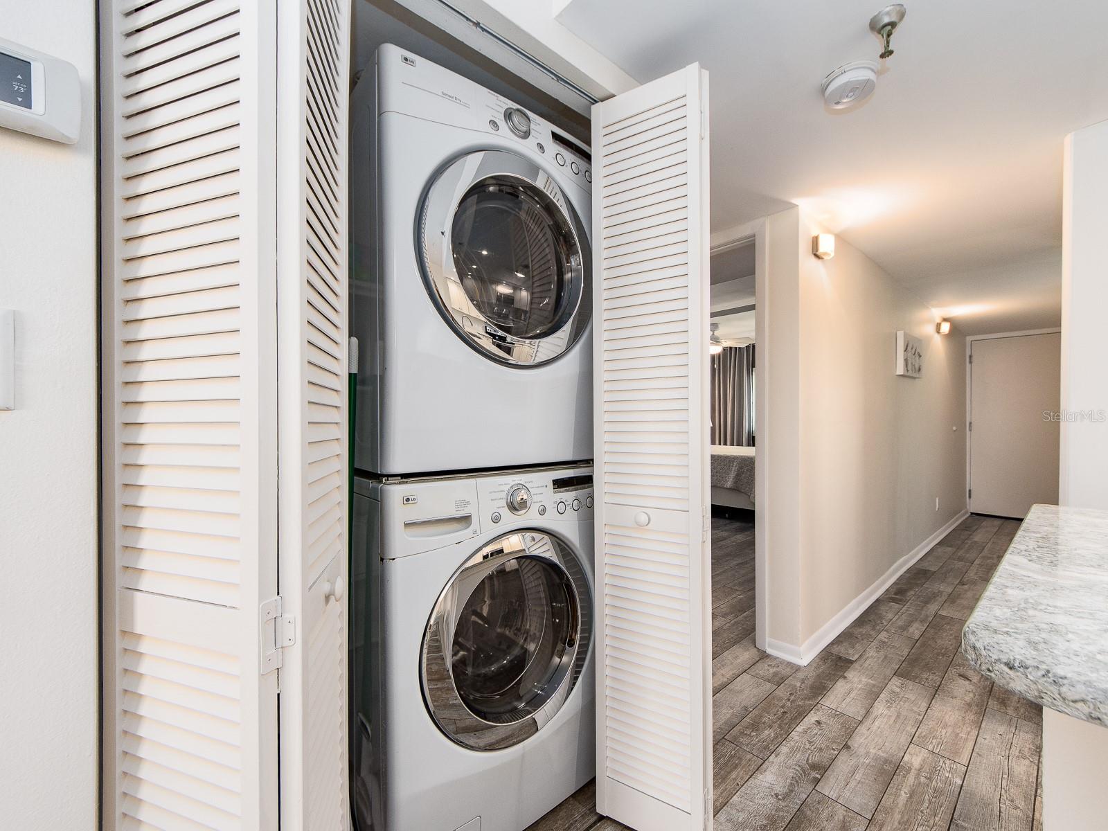 Washer-dryer closet