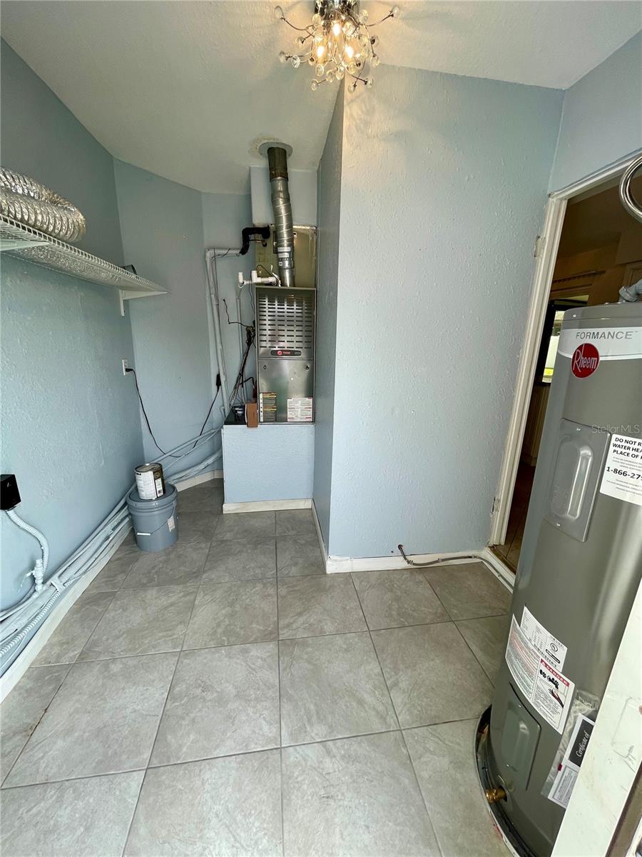 Laundry/utility room, kitchen to the right