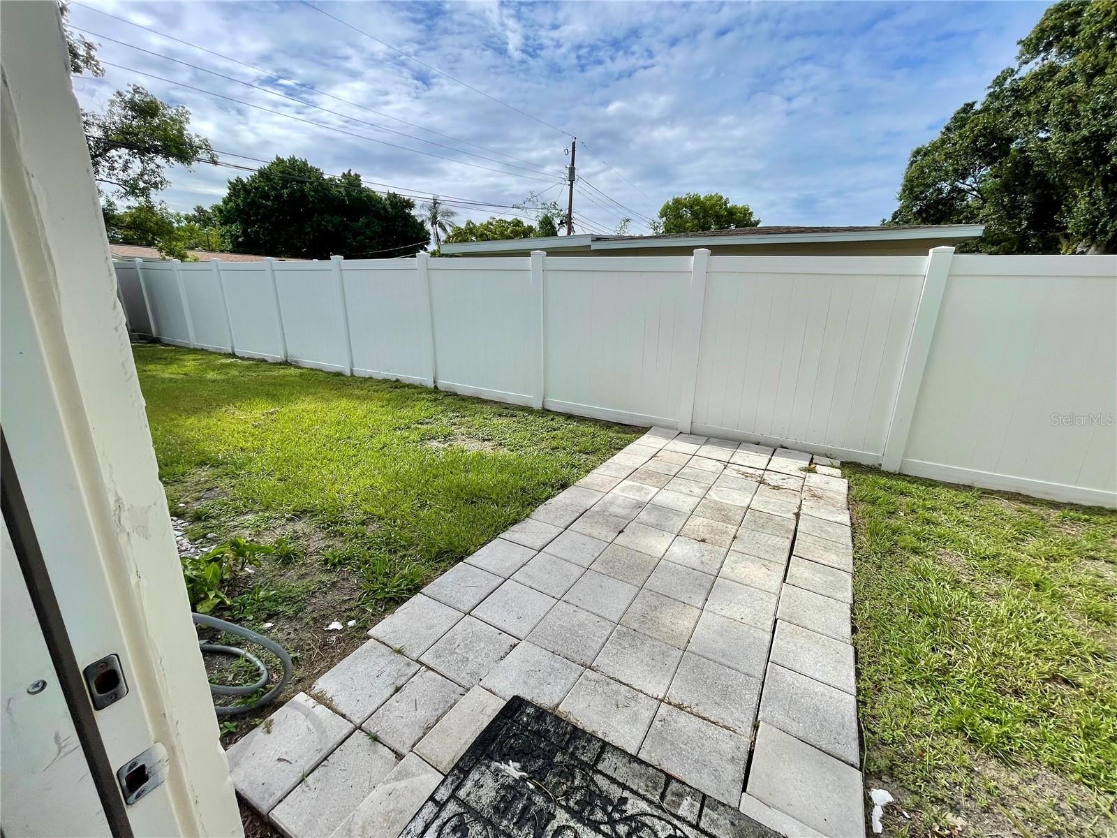 Side patio