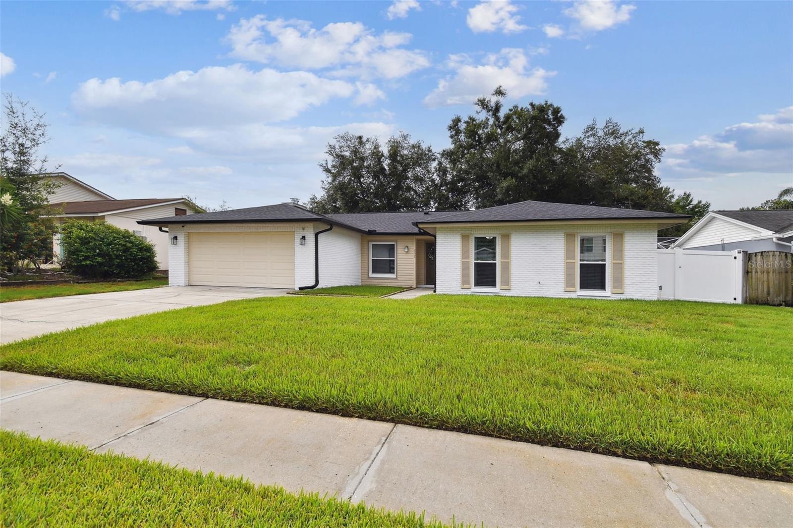 Large Front Yard!
