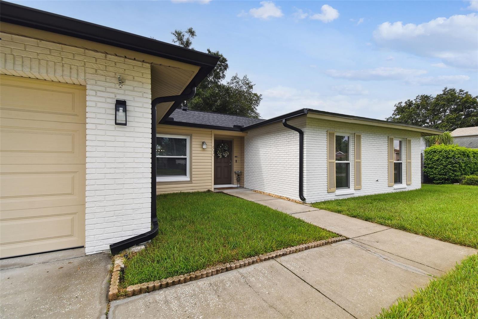 Inviting Entry with Lasting First Impressions