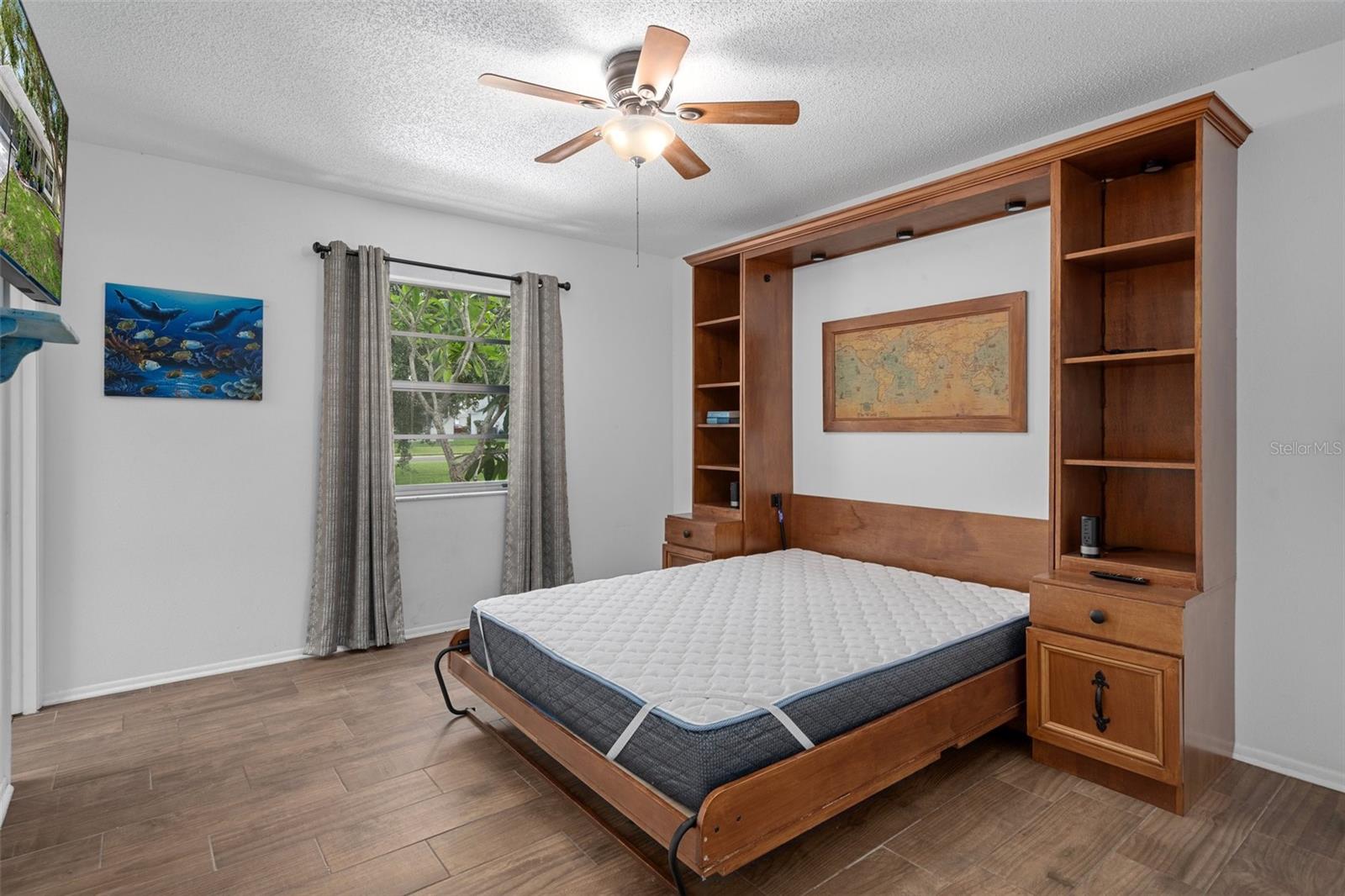 Murphy Bed