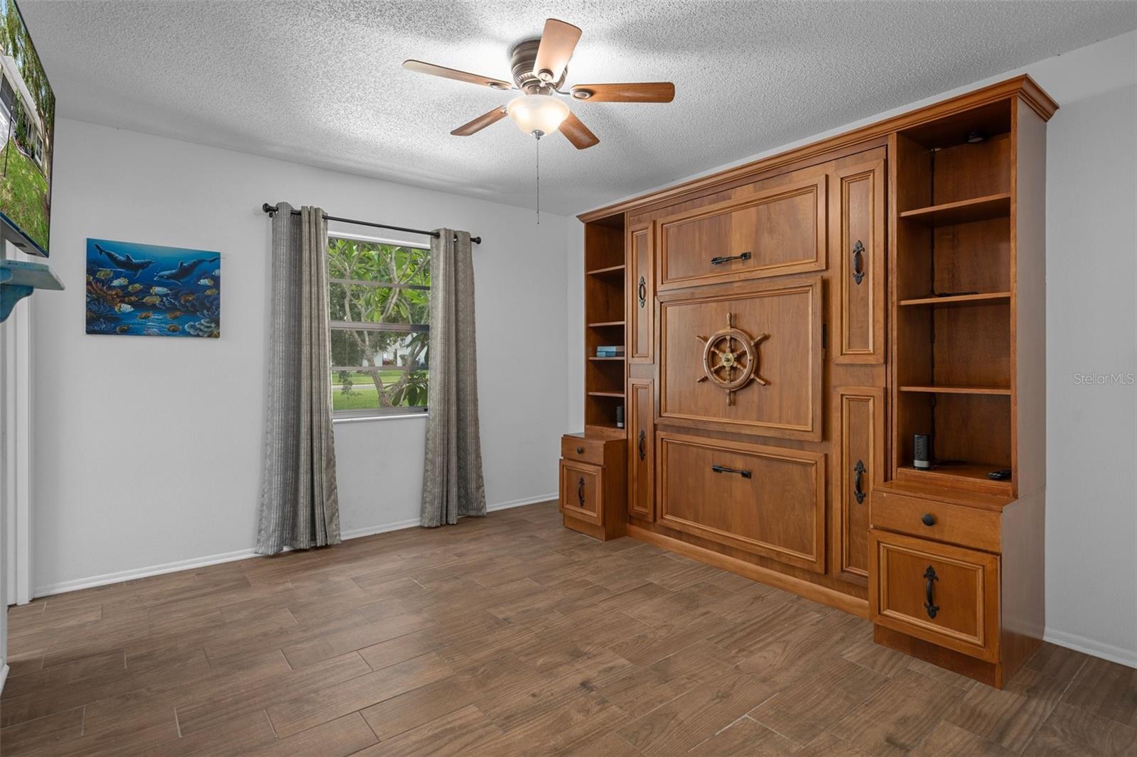 Murphy Bed