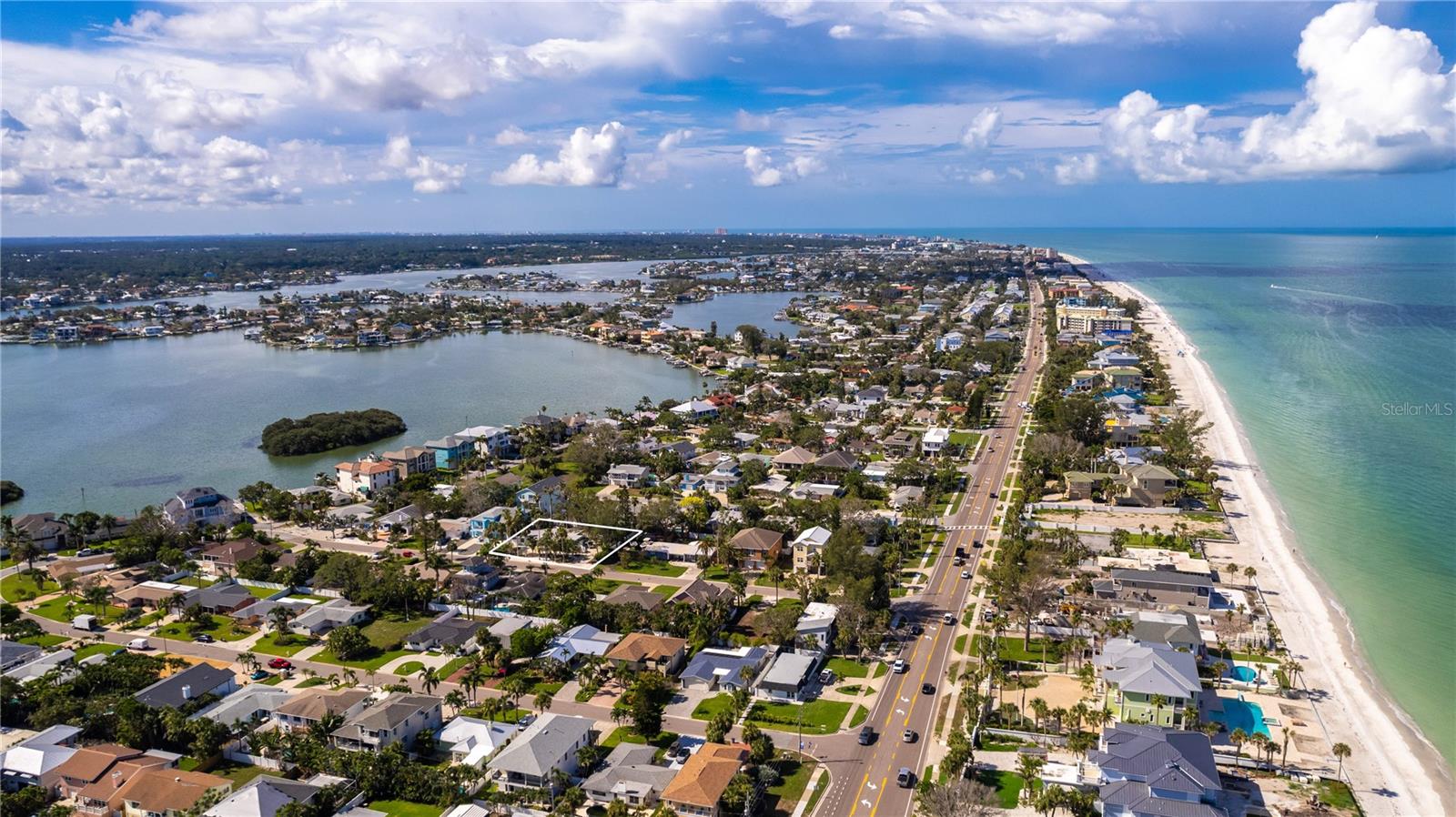 Perfect location in Belleair Beach