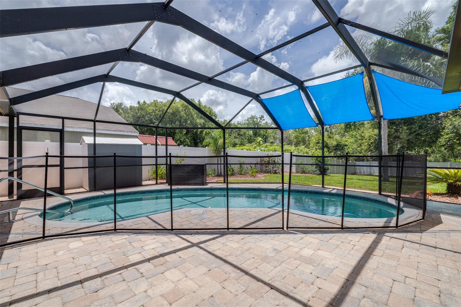 Lanai – Heater Salt Water Pool