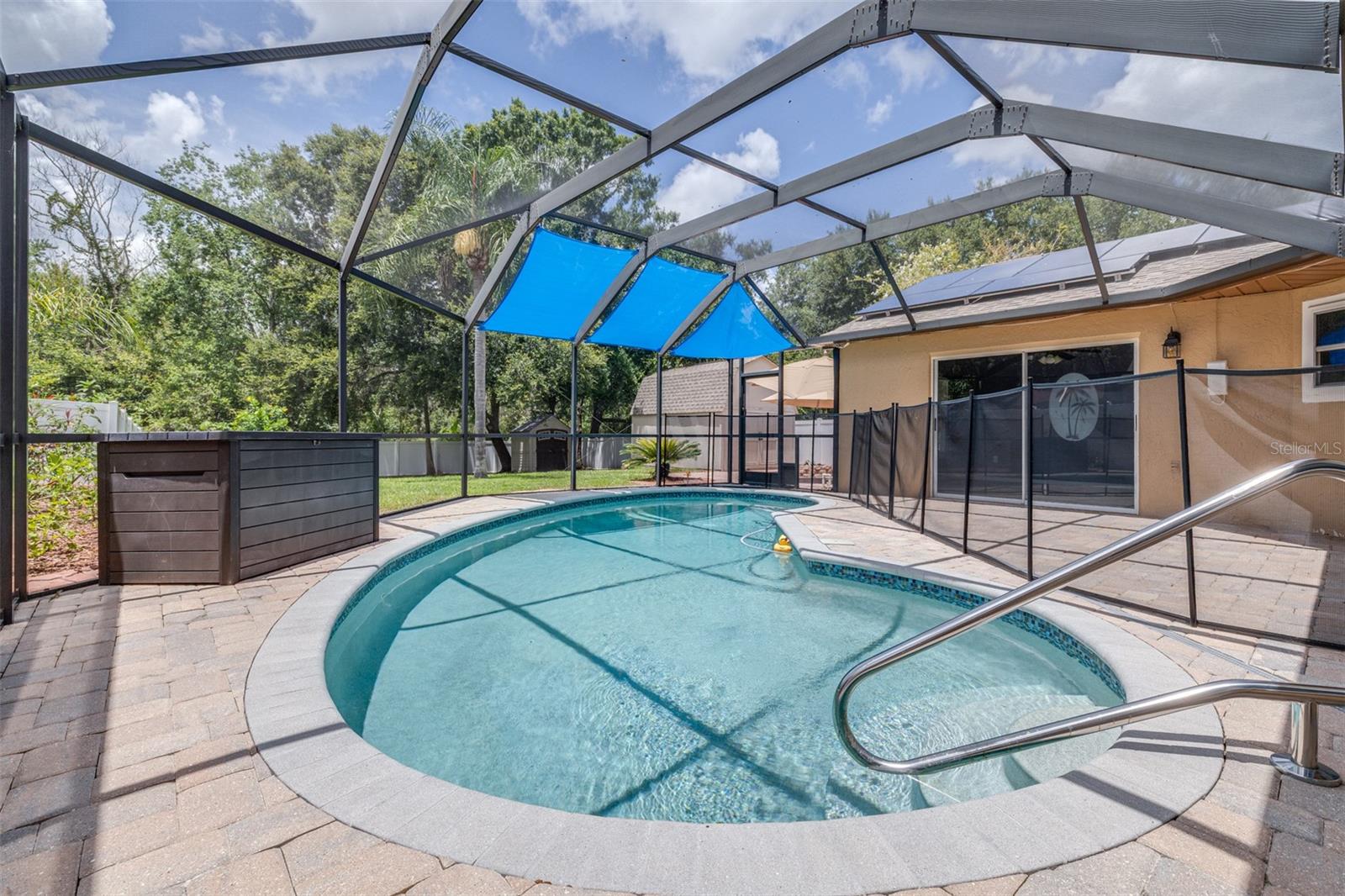 Lanai – Heater Salt Water Pool