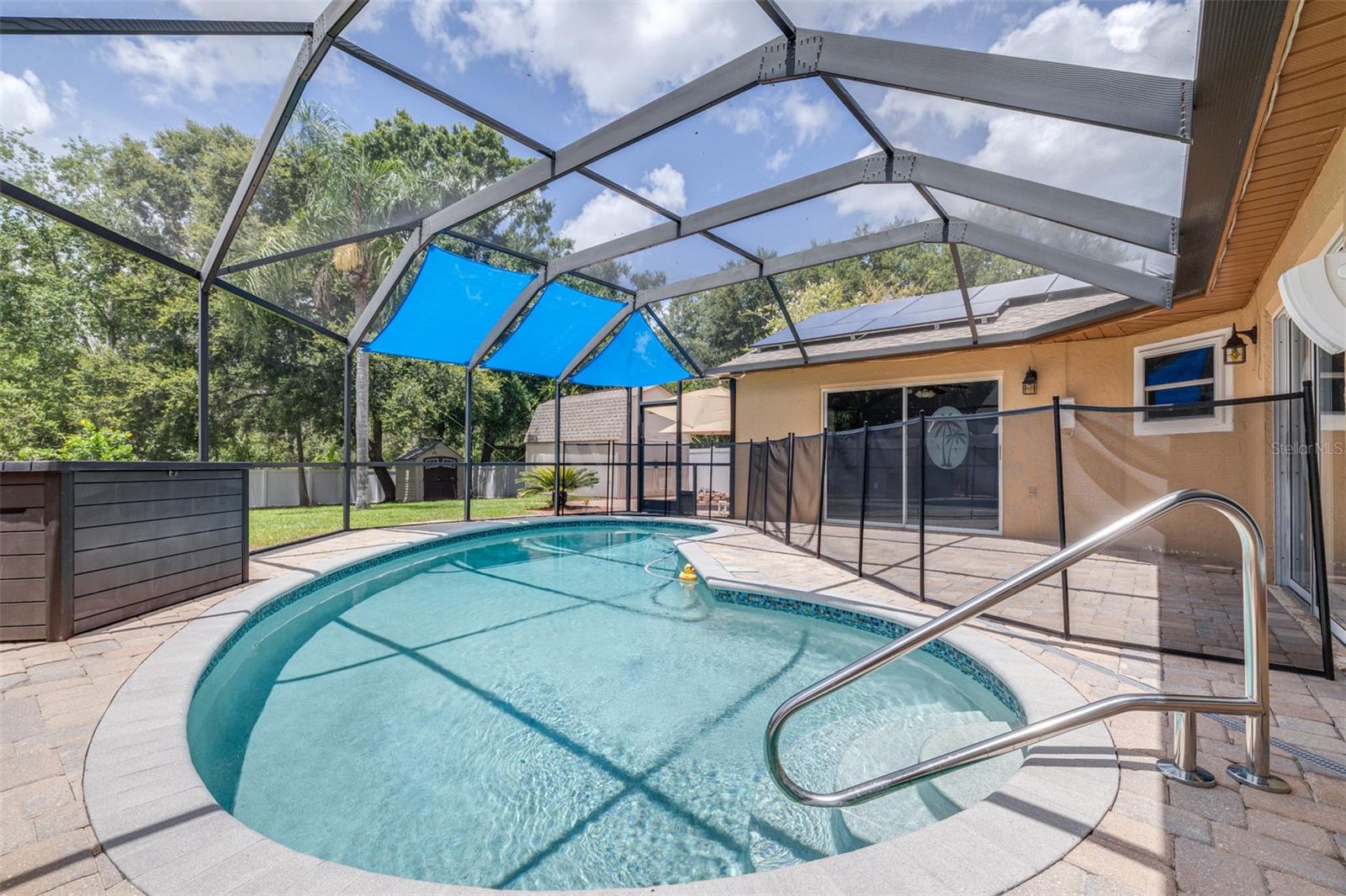 Lanai – Heater Salt Water Pool