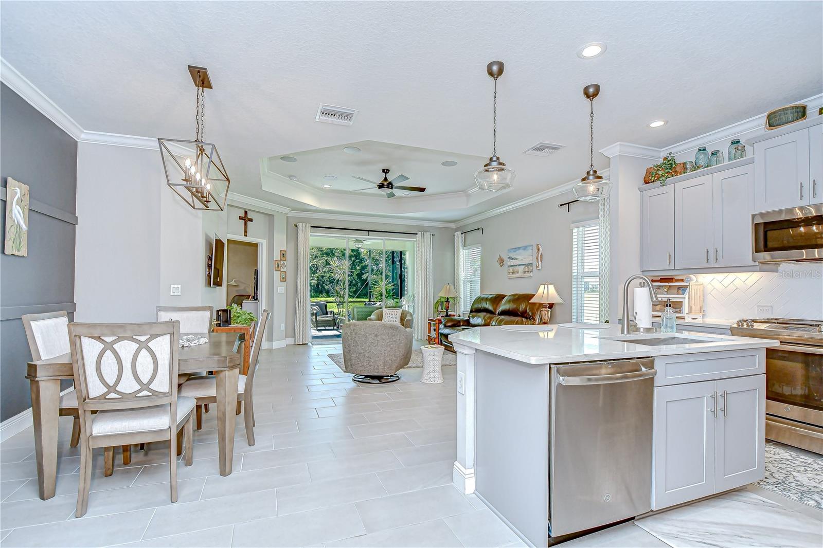 Open floor plan!