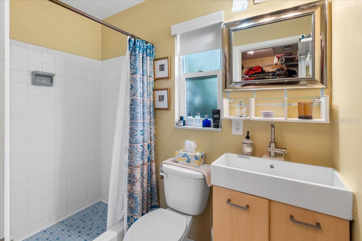 Ensuite bathroom