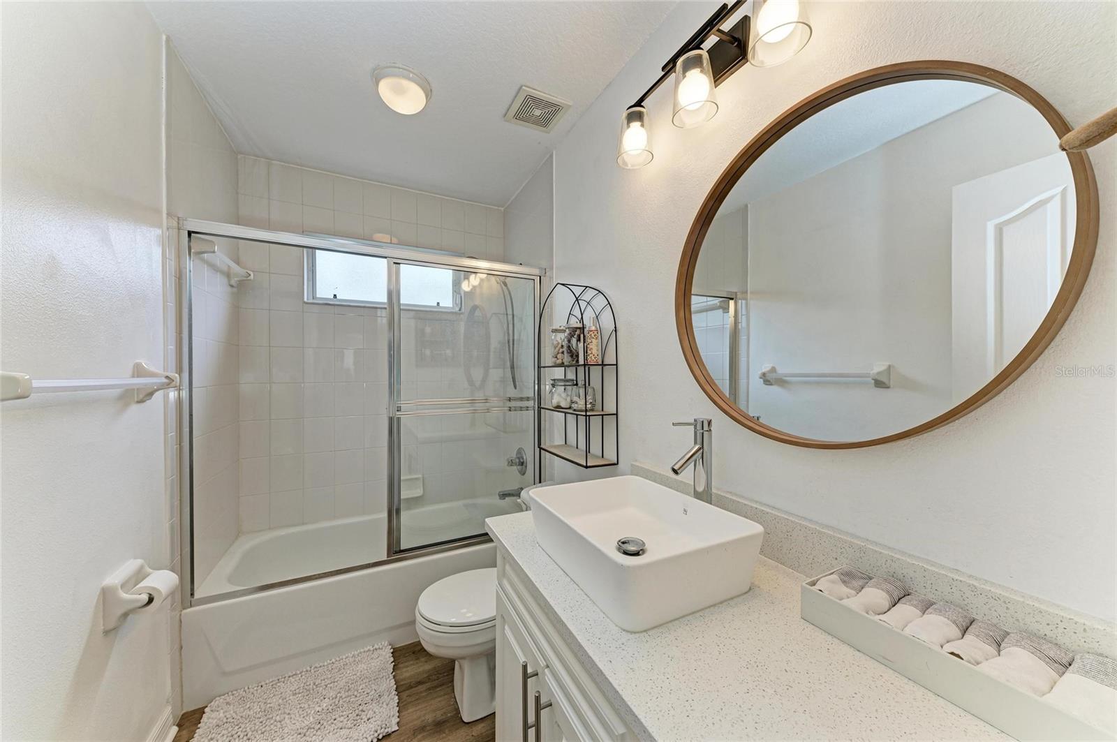 Bedroom 2 ensuite