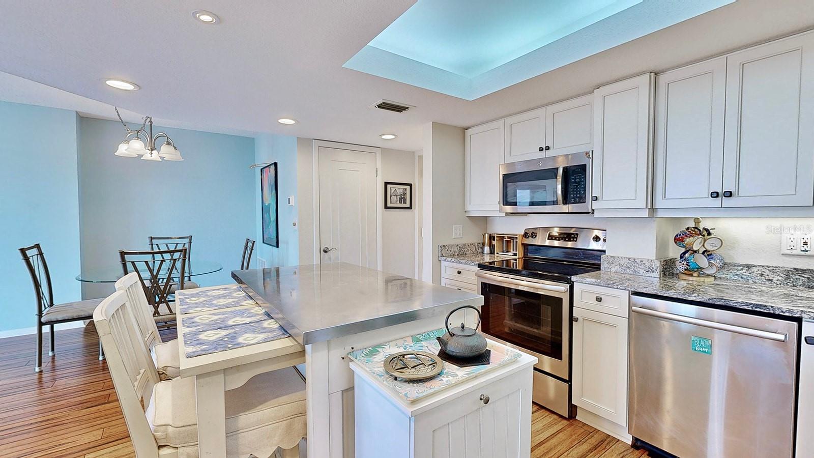 Kitchen Island with pull out bar