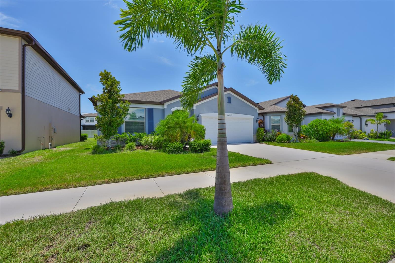 FLORIDA STYLE HOMES.