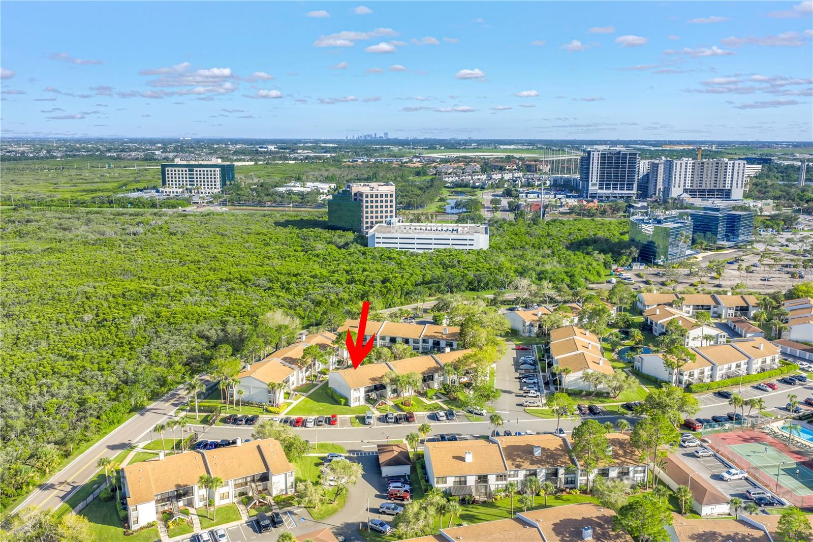 prime location just minutes from the vibrant downtown St. Pete waterfront, award-winning Gulf beaches, and downtown Tampa’s finest attractions.